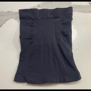 SKIMS NWOT Sculpting Skirt Slip